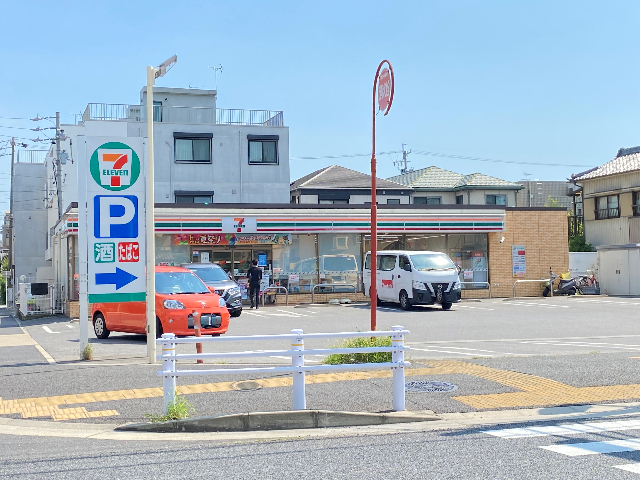 コンビニ　セブンイレブン名古屋藤成通５丁目店（コンビニ）まで233m