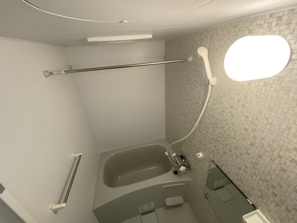 バス・シャワールーム　バス