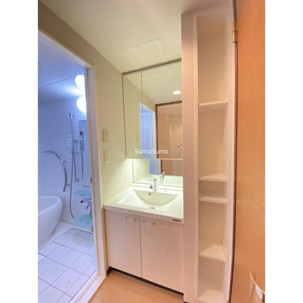 洗面設備　忙しい朝には欠かせない洗面所です