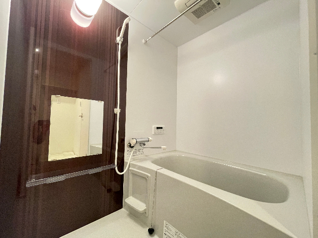 バス・シャワールーム　浴室乾燥機付き