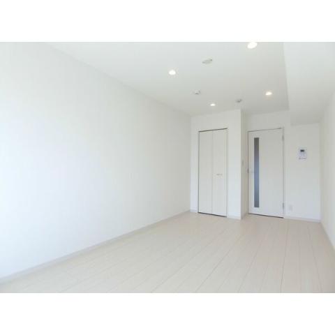 居室・リビング　室内