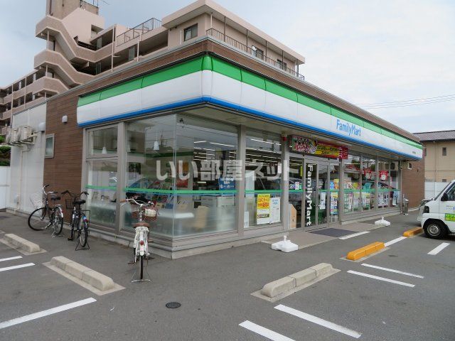 コンビニ　ファミリーマート 防府美和町店（コンビニ）まで76m