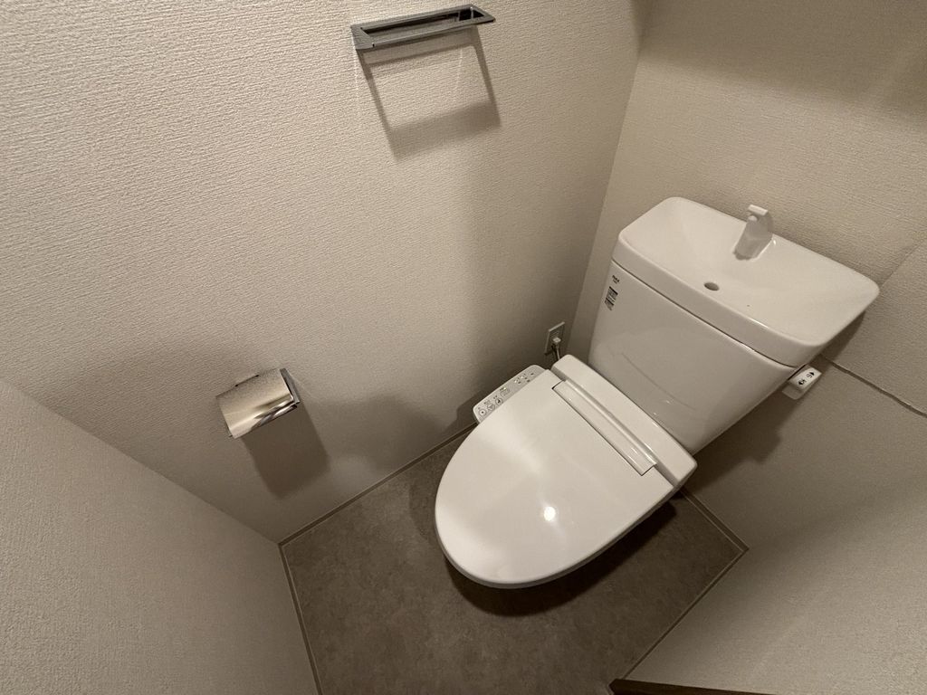 トイレ　トイレ