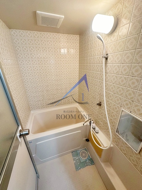 バス・シャワールーム　お風呂です。