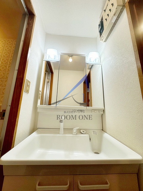 洗面設備　洗面台です。
