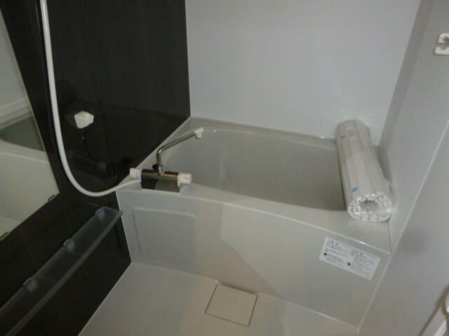 バス・シャワールーム　バスルーム