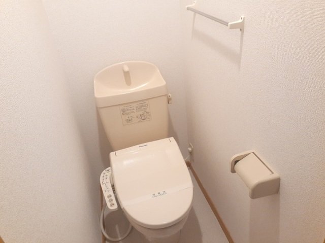 トイレ　トイレもきれいです