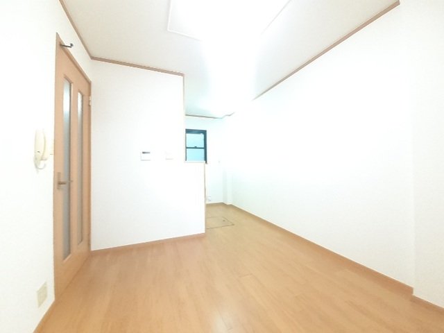 居室・リビング　使いやすい居間です