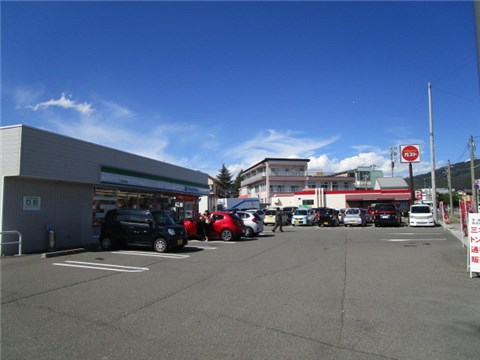 その他　コンビニは徒歩3分