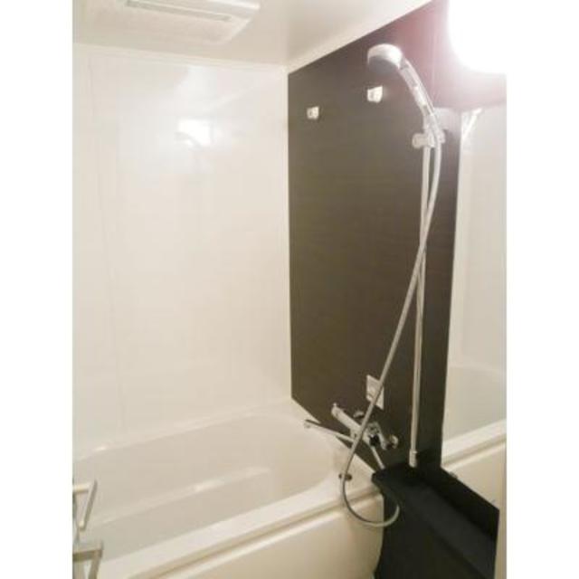 バス・シャワールーム　※写真は同タイプ住戸です。