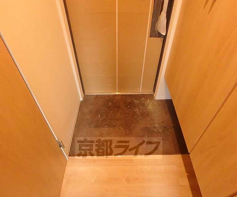 玄関　玄関です。