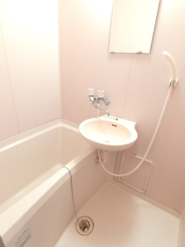 バス・シャワールーム　詳細は、RISUMO江坂本店→06-6155-7137まで♪