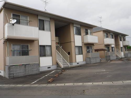 建物外観　積水ハウス施工のファミリータイプのシャーメゾン☆