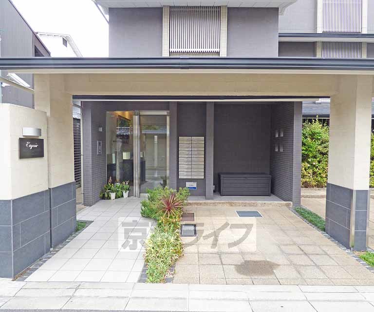 エントランス　オシャレなエントランスです。