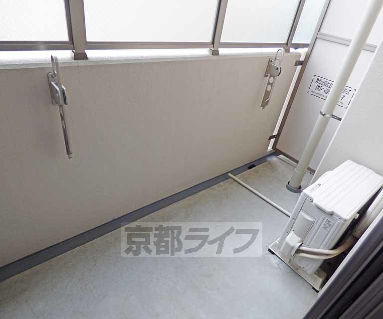 バルコニー　バルコニです。