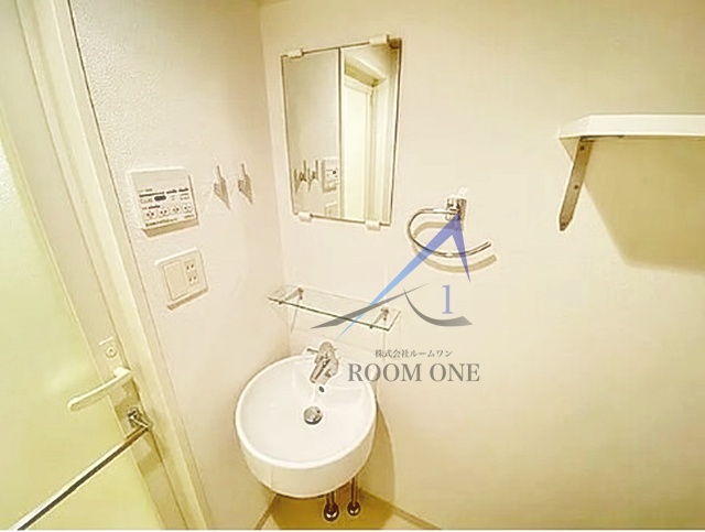 洗面設備　洗面台です。