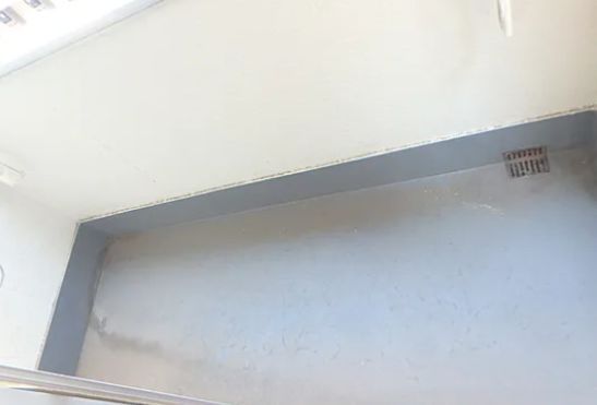 バルコニー　外からの目が気にならないバルコニーで洗濯物が干せます