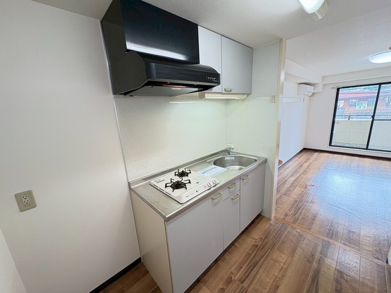 キッチン　※別部屋の写真です