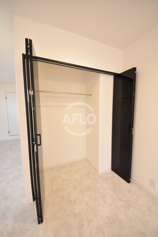 収納　ユニーク靱公園前　クローゼット