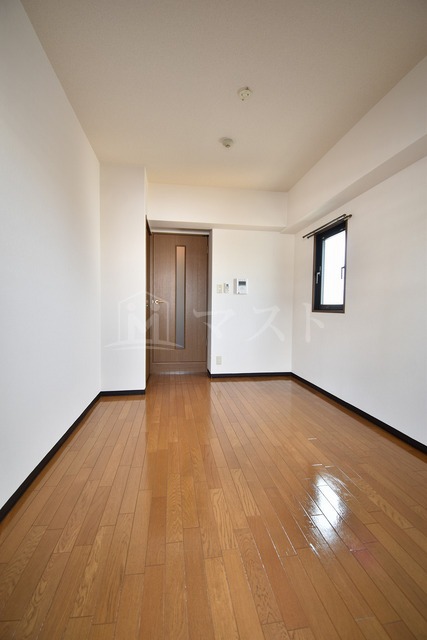 居室・リビング　※他号室写真参考