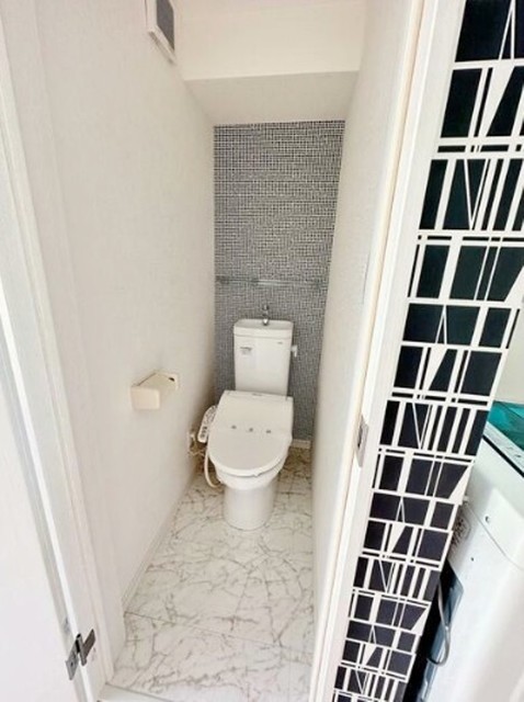 トイレ　別部屋同仕様タイプ