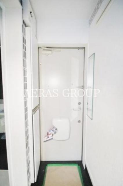 玄関　別部屋同仕様タイプ