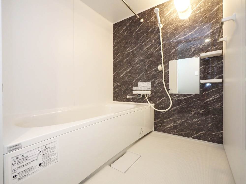 バス・シャワールーム　☆清潔感のあるバスルーム☆