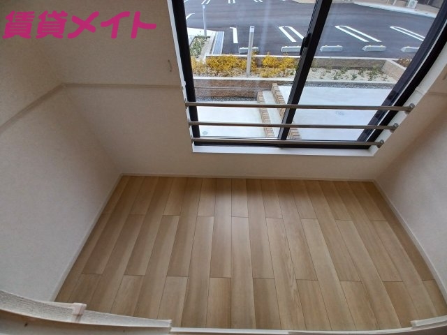 バルコニー　同型参考写真