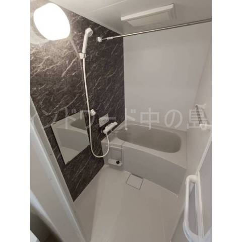 バス・シャワールーム　詳細は、ウィンドワード中の島店までご相談下さい。