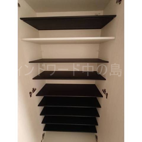 玄関　詳細は、ウィンドワード中の島店までご相談下さい。