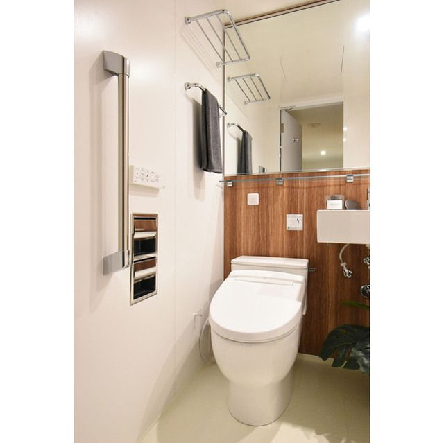 トイレ　家具・調度品等はCG加工です。実際の賃貸住居には含まれません