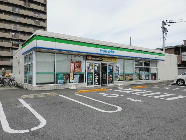 コンビニ　ファミリーマート徳島沖浜三丁目店（コンビニ）まで1054m