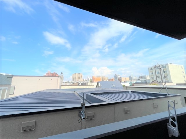 バルコニー　バルコニーです♪