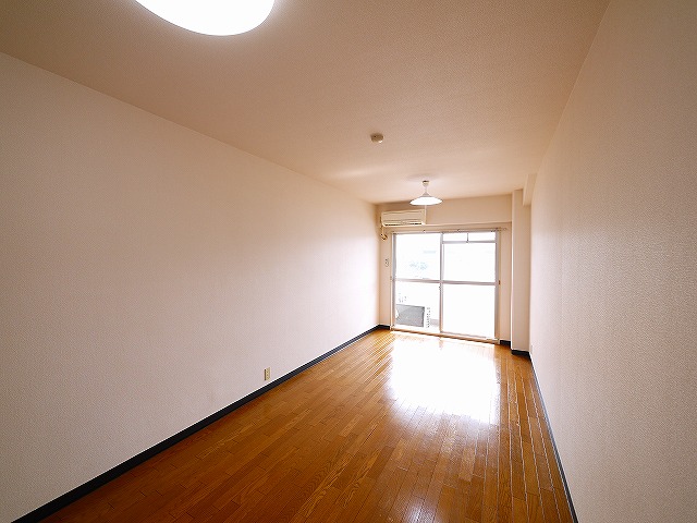 その他部屋・スペース　ゆったりした洋室です