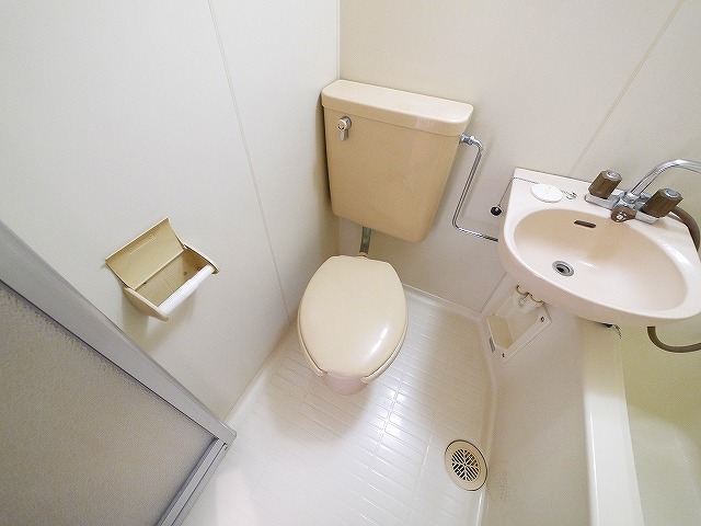 トイレ　清潔感のあるトイレです