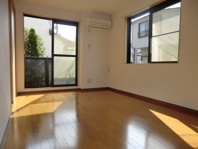 その他部屋・スペース　エアコン２基完備