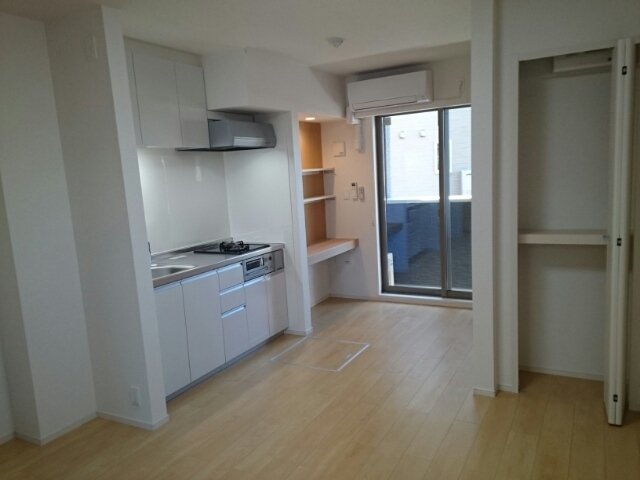 居室・リビング　居間です