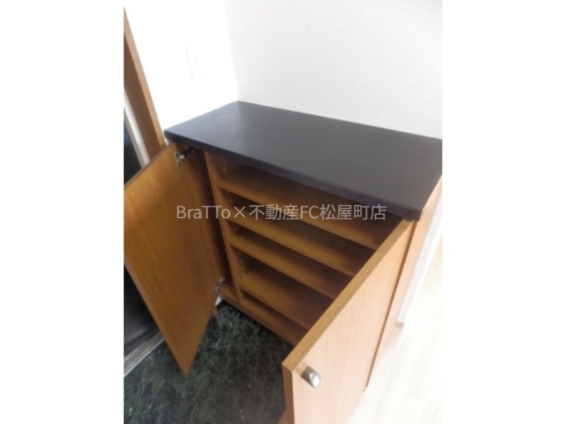 玄関　収納（シューズボックス）