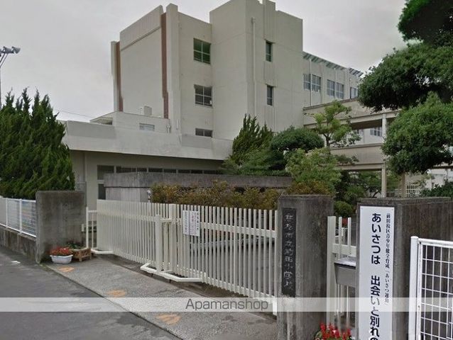 小学校　高松市立前田小学校（小学校）まで629m