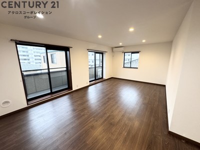 居室・リビング　20.5帖の広いLDK。ワンフロア１住戸のみでおすすめ☆