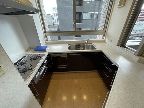 キッチン　キッチン　※同タイプの部屋のお写真です