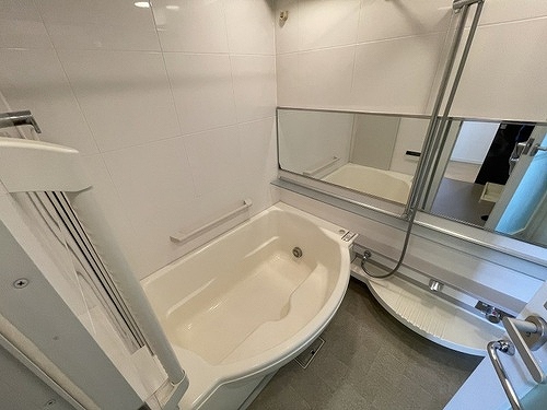 バス・シャワールーム　バスルーム　※同タイプの部屋のお写真です