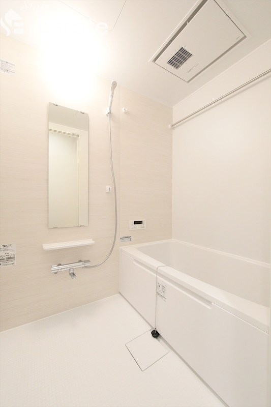 バス・シャワールーム　バスルーム
