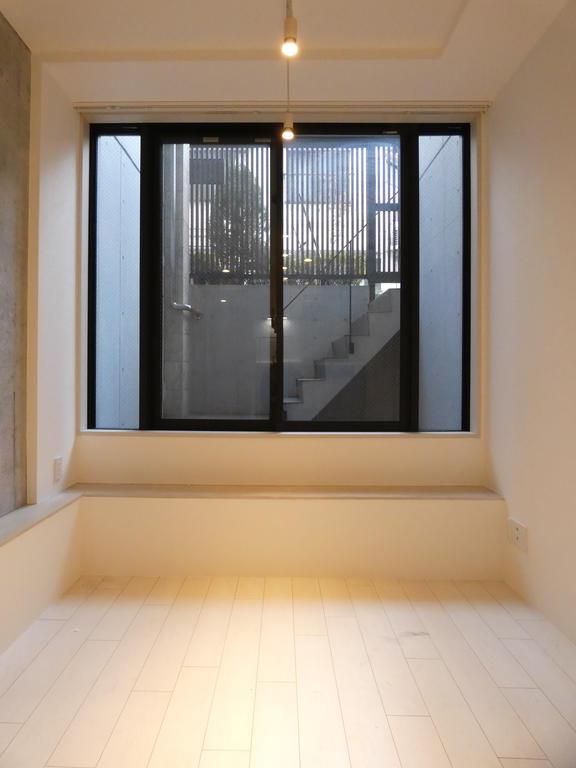 居室・リビング　内観1