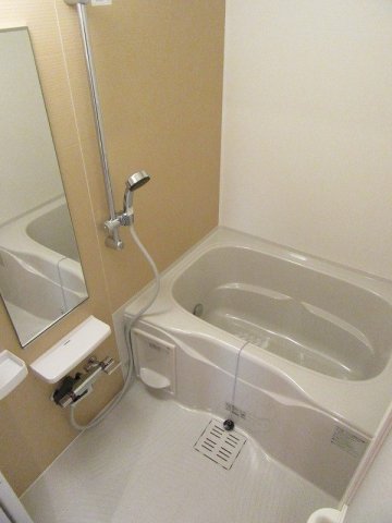 バス・シャワールーム　ゆったり過ごせるお風呂です