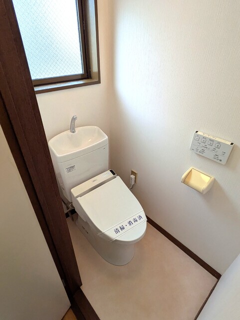 トイレ　トイレ