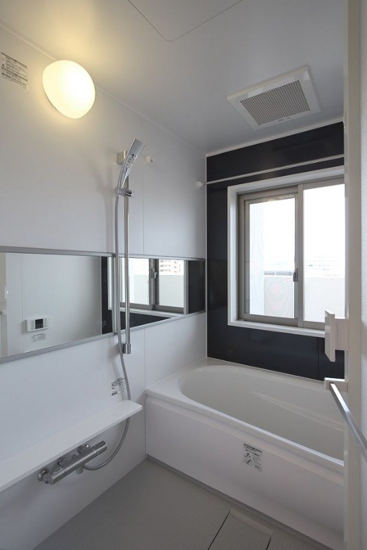 バス・シャワールーム　浴槽も大きくお風呂もゆったり入れます