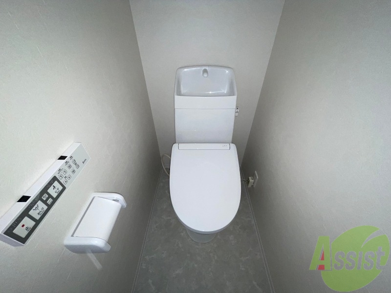 トイレ　こちらはトイレになります。ウォシュレット付きです。