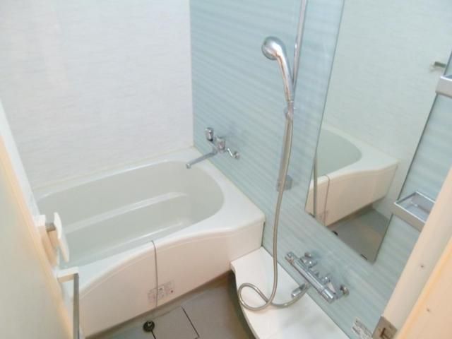バス・シャワールーム　浴室