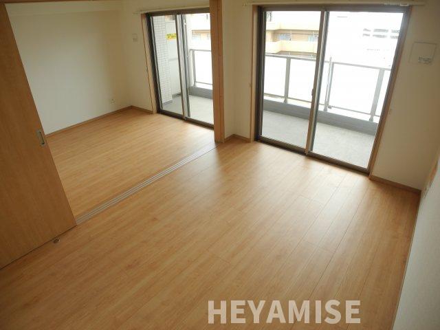 居室・リビング　※同間取りの別の階のお部屋の写真です※